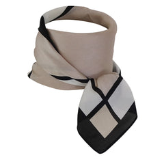 Foulard polysatin quadrillé