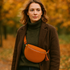 files/Sac_banane_en_velours_cotele_orange_247466f3-baff-4418-b010-3859a75f8b01.png